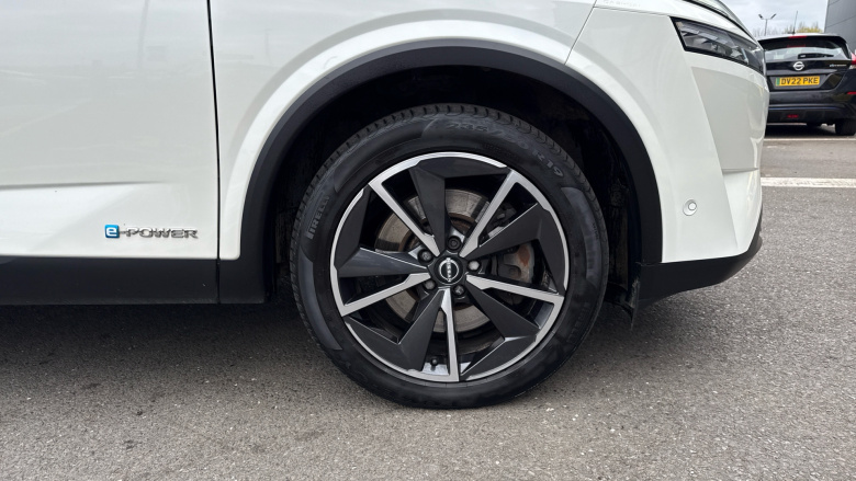 Nissan Qashqai 1.5 E-Power Tekna 5dr Auto Hybrid Hatchback